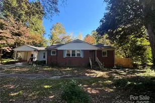 137 Birchwood Dr, Charlotte, NC 28214 - Photo 1