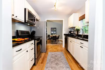 608 Hiawassee Avenue, Black Mountain, NC 28711 - Photo 14