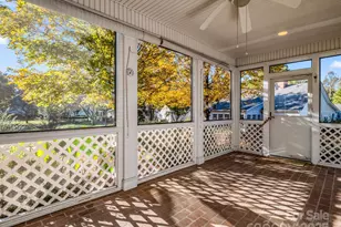 276 Cambridge Dr, Brevard, NC 28712 - Photo 22