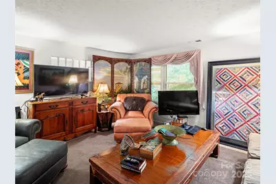 812 Crab Creek Road, Hendersonville, NC 28739 - Photo 10