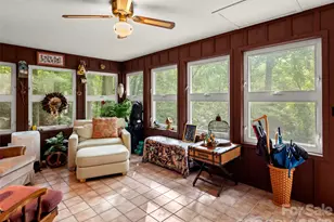 812 Crab Creek Rd, Hendersonville, NC 28739 - Photo 18