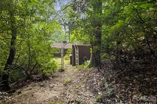 812 Crab Creek Rd, Hendersonville, NC 28739 - Photo 24