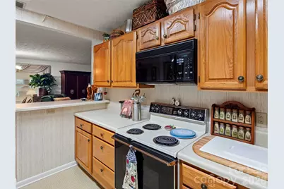 812 Crab Creek Road, Hendersonville, NC 28739 - Photo 14