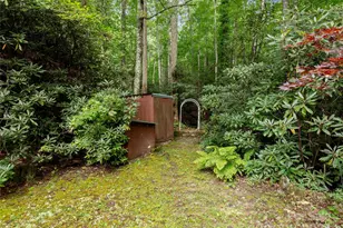 812 Crab Creek Rd, Hendersonville, NC 28739 - Photo 24