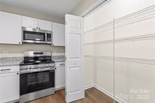 308 Hickory Ln, Salisbury, NC 28147 - Photo 4