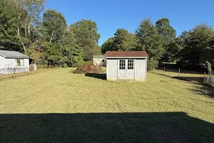 309 Hillside Dr, Lexington, NC 27295 - Photo 2