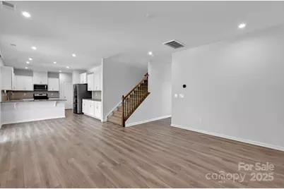 9518 Harvard Oak Court, Charlotte, NC 28269 - Photo 10