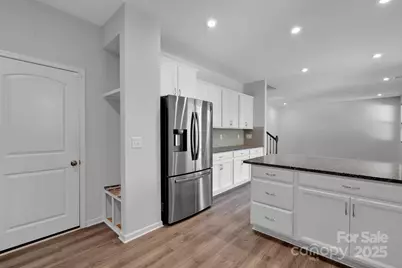 9518 Harvard Oak Court, Charlotte, NC 28269 - Photo 14