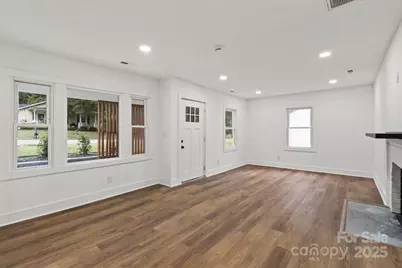 928 N Highland Street, Gastonia, NC 28052 - Photo 4