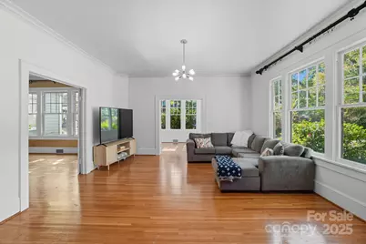 504 S York Street, Gastonia, NC 28052 - Photo 6