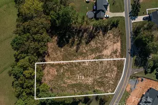 319 Harbor View Dr, Cherryville, NC 28021 - Photo 2