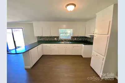 1155 Bridges Drive, Forest City, NC 28043 - Photo 2