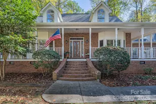 1085 Pinecrest Dr, Rock Hill, SC 29732 - Photo 1