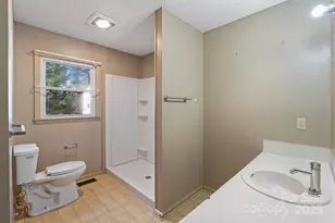 5149 Olde School Dr, Hickory, NC 28602 - Photo 12