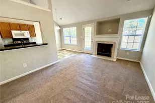 910 Rucker Cliff Dr, Charlotte, NC 28214 - Photo 4