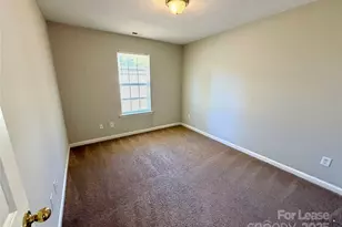 910 Rucker Cliff Dr, Charlotte, NC 28214 - Photo 18