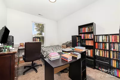 204 E Page Avenue, Gastonia, NC 28052 - Photo 12