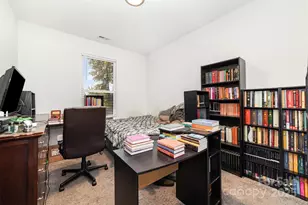 204 E Page Ave, Gastonia, NC 28052 - Photo 12