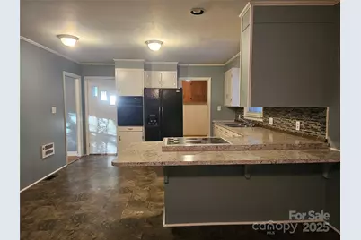 979 Meadowbrook Road, Chester, SC 29706 - Photo 8