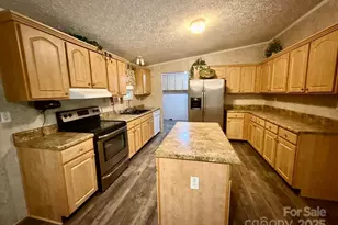 1409 Clayton Dr, Chester, SC 29706 - Photo 10