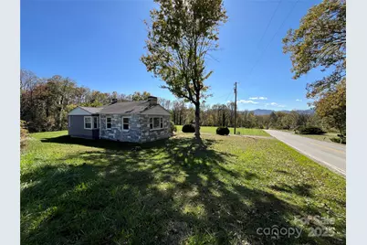 180 Holbrook Road, Candler, NC 28715 - Photo 16