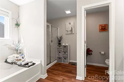 14422 Lake Crossing Drive, Charlotte, NC 28278 - Photo 10