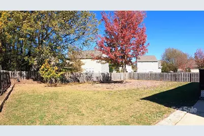 14422 Lake Crossing Drive, Charlotte, NC 28278 - Photo 22