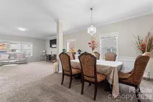 14422 Lake Crossing Dr, Charlotte, NC 28278 - Photo 2