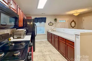 8640 Robinson Forest Dr, Charlotte, NC 28277 - Photo 24