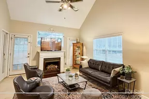 8640 Robinson Forest Dr, Charlotte, NC 28277 - Photo 4