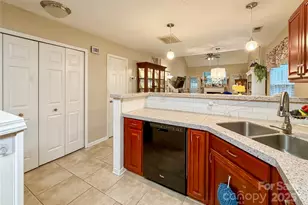 8640 Robinson Forest Dr, Charlotte, NC 28277 - Photo 22