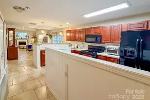 8640 Robinson Forest Dr, Charlotte, NC 28277 - Photo 14