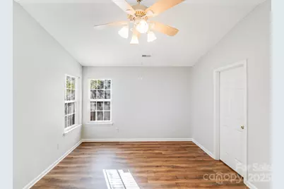 1626 Oakdale Green Drive, Charlotte, NC 28216 - Photo 8