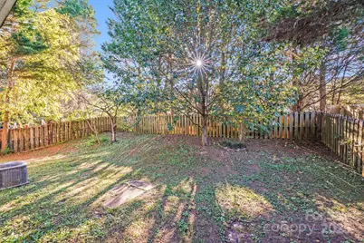 1626 Oakdale Green Drive, Charlotte, NC 28216 - Photo 20