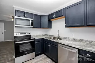 1027 Little Ave, Gastonia, NC 28052 - Photo 10