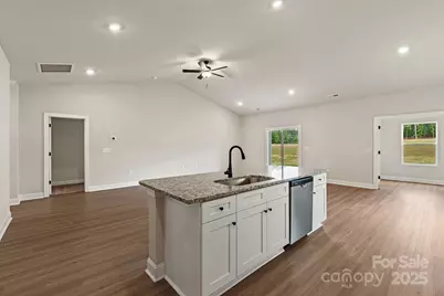 4025 Bolo Drive, Charlotte, NC 28215 - Photo 10