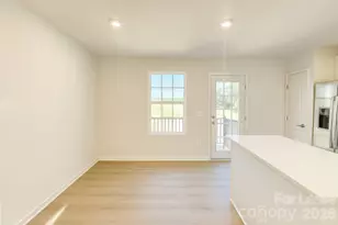 8025 District Dr, Charlotte, NC 28213 - Photo 6