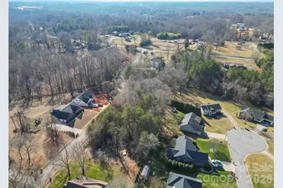 1625 Summerlin Place, Newton, NC 28658 - Photo 6