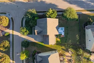 2005 Brightflower Ln, York, SC 29745 - Photo 4