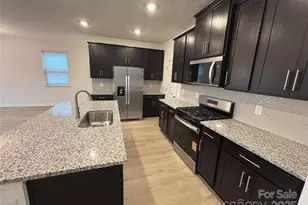 529 Ramona St, York, SC 29745 - Photo 4