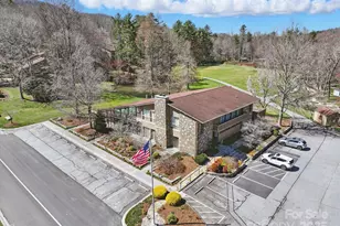 404 Water Oak Ln, Hendersonville, NC 28791 - Photo 32