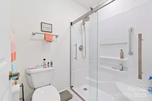 404 Water Oak Ln, Hendersonville, NC 28791 - Photo 12