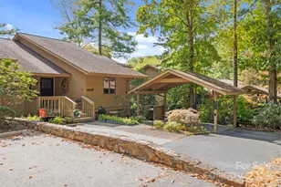 404 Water Oak Ln, Hendersonville, NC 28791 - Photo 2