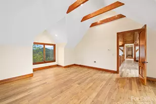 946 Ridge Rd, Green Mountain, NC 28740 - Photo 36