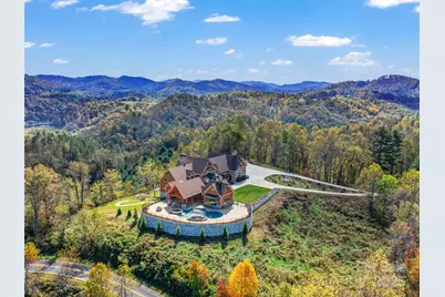 946 Ridge Road, Green Mountain, NC 28740 - Photo 2