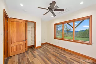 946 Ridge Rd, Green Mountain, NC 28740 - Photo 42