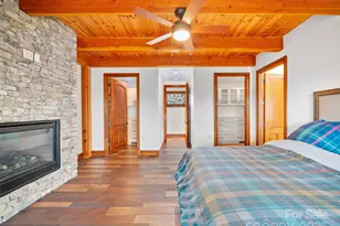 946 Ridge Rd, Green Mountain, NC 28740 - Photo 20