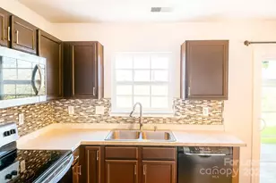 4831 Stowe Derby Dr, Charlotte, NC 28278 - Photo 6