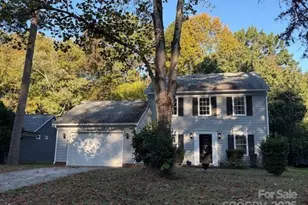 5324 Donnefield Dr, Charlotte, NC 28227 - Photo 1