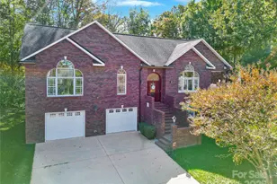 221 Grayrock Dr, Statesville, NC 28677 - Photo 10